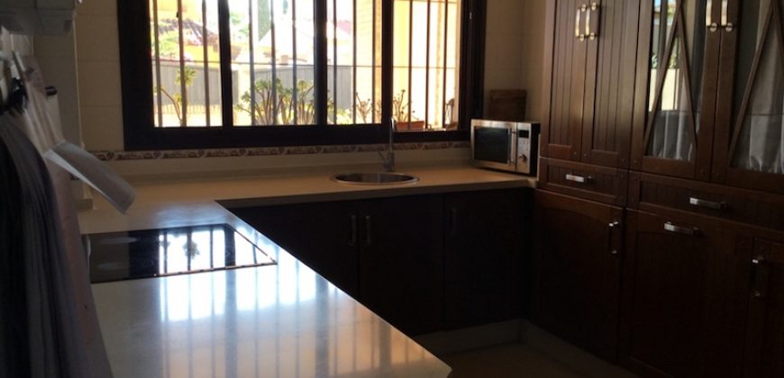 Chalet Pareado en Condequinto con Piscina