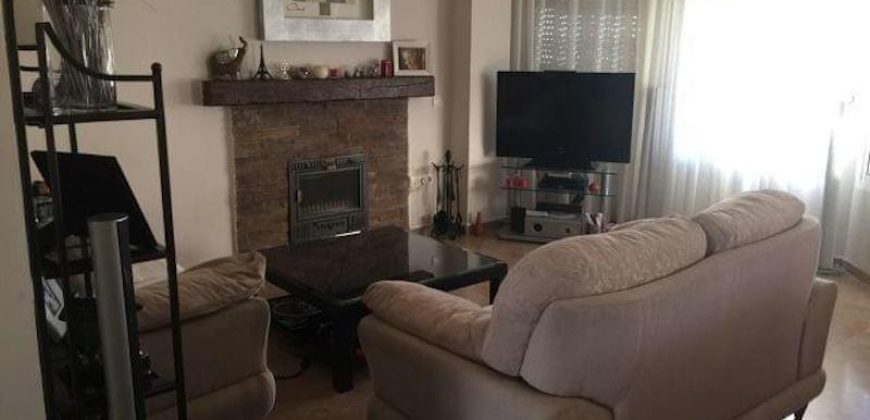 Chalet Pareado en Condequinto con Piscina