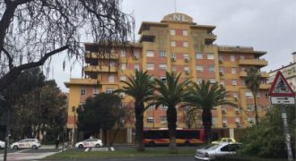 Piso con terraza de 50m2 Sevilla Este