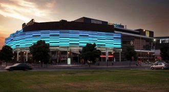 Local junto a Palacio de Congresos