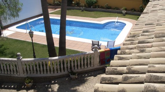 Chalet de lujo en Urbanización Privada.
