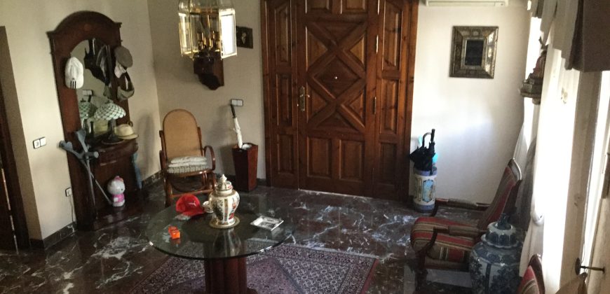 Chalet de lujo en Urbanización Privada.