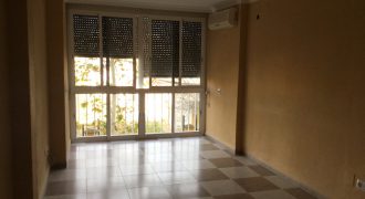 Piso Reformado en Barriada La Paz