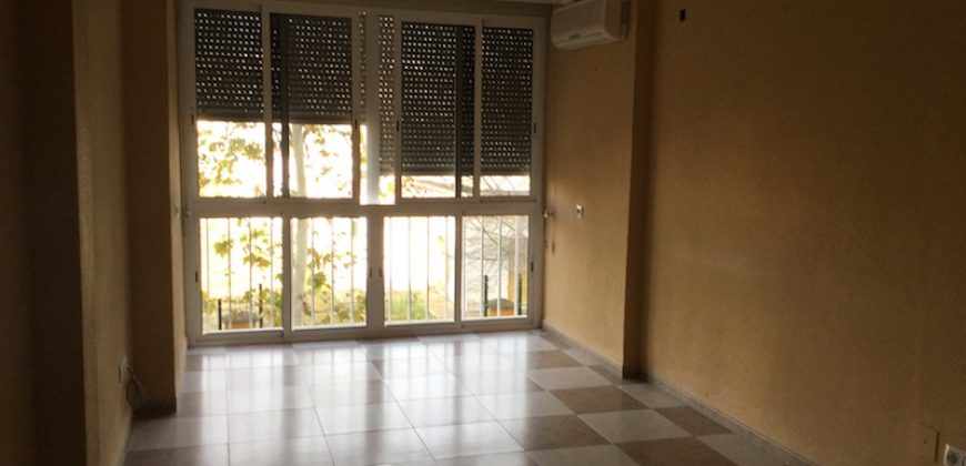 Piso Reformado en Barriada La Paz