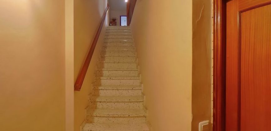 Vivienda en centro Gines con Garaje