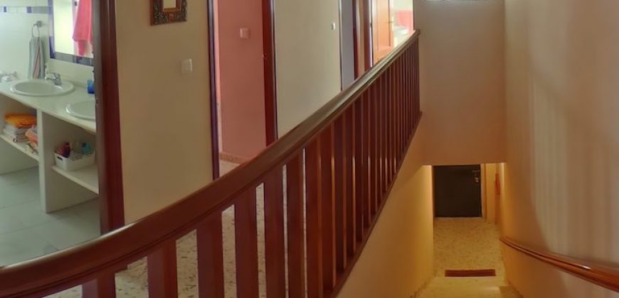 Vivienda en centro Gines con Garaje