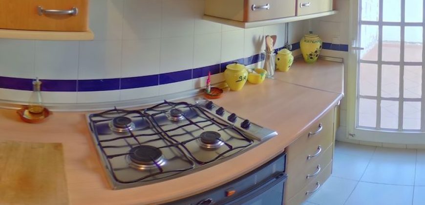 Vivienda en centro Gines con Garaje