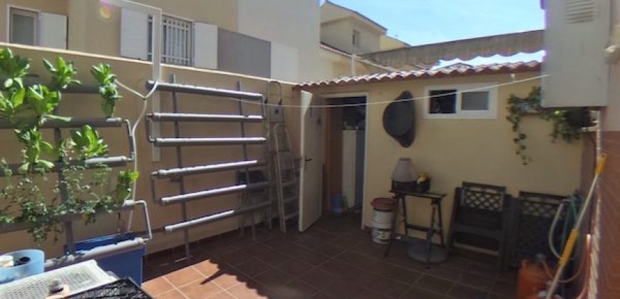 Chalet Adosado en Castilleja de la Cuesta