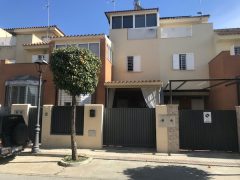 Chalet Adosado en Castilleja de la Cuesta