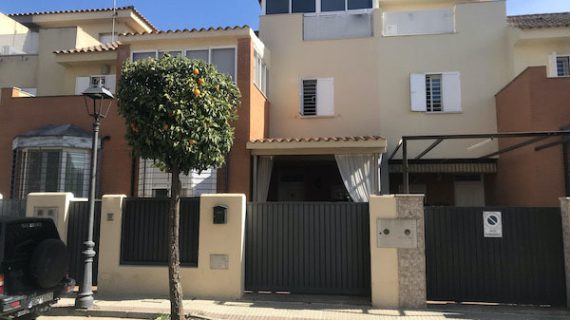 Chalet Adosado en Castilleja de la Cuesta