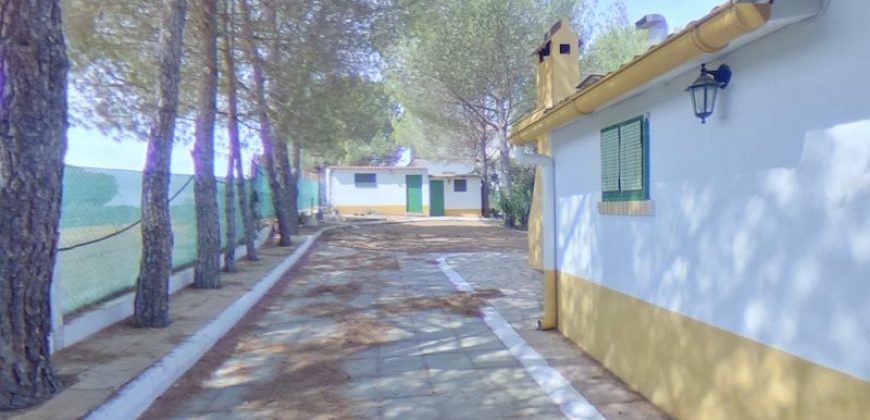 Chalet Urb. Entrepinos cerca del Rocio