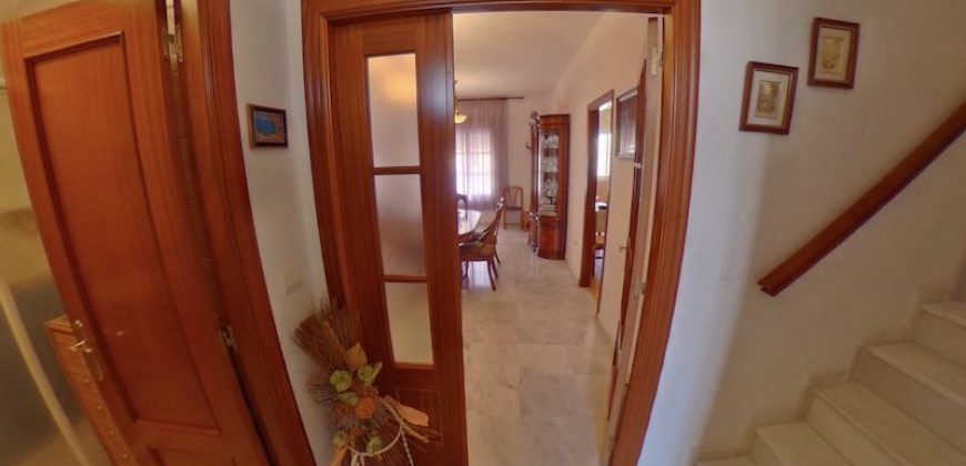 Chalet Adosado en La Rinconada