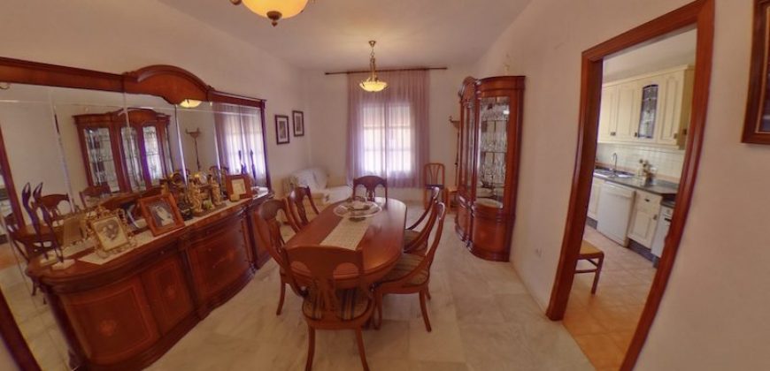 Chalet Adosado en La Rinconada