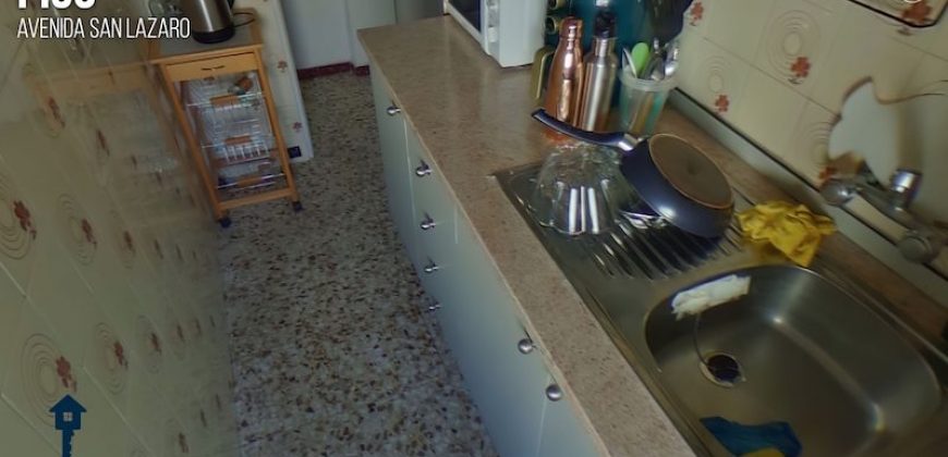 Piso en Avenida San Lazaro