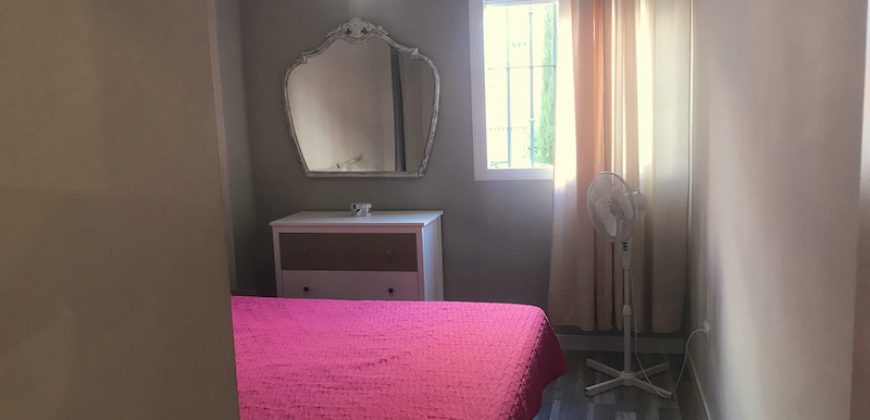 Piso con Patio en Urb El Mirador de San Jose