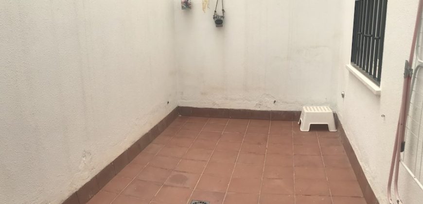 Piso con Patio en Urb El Mirador de San Jose