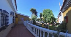 Chalet con Piscina en Gines centro