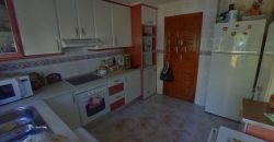 Chalet con Piscina en Gines centro