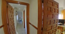 Chalet con Piscina en Gines centro