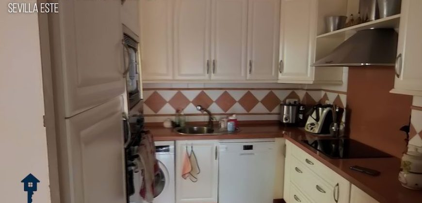 Chalet Adosado en Sevilla Este