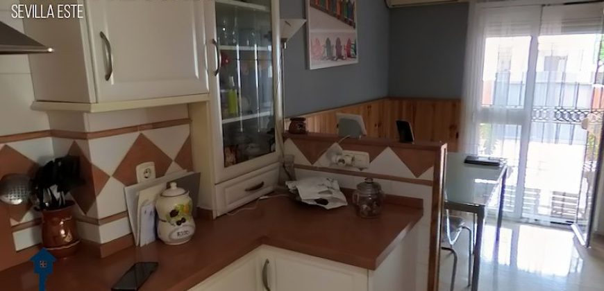 Chalet Adosado en Sevilla Este