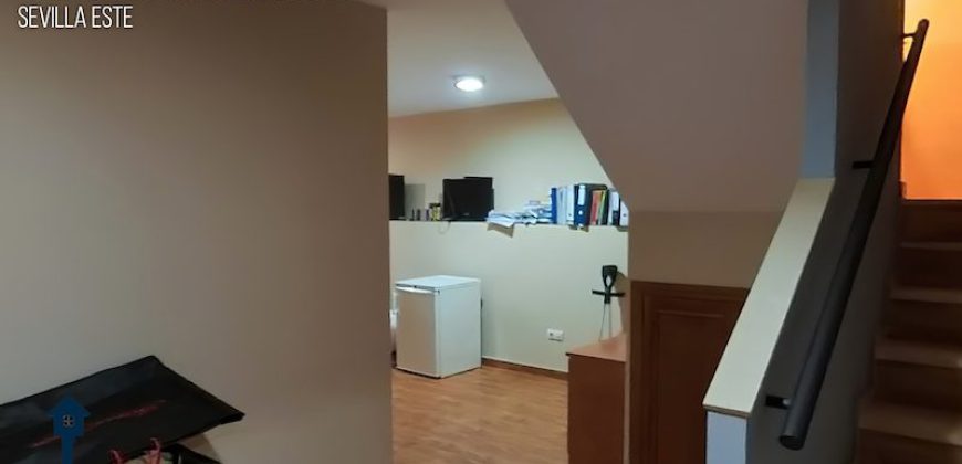 Chalet Adosado en Sevilla Este