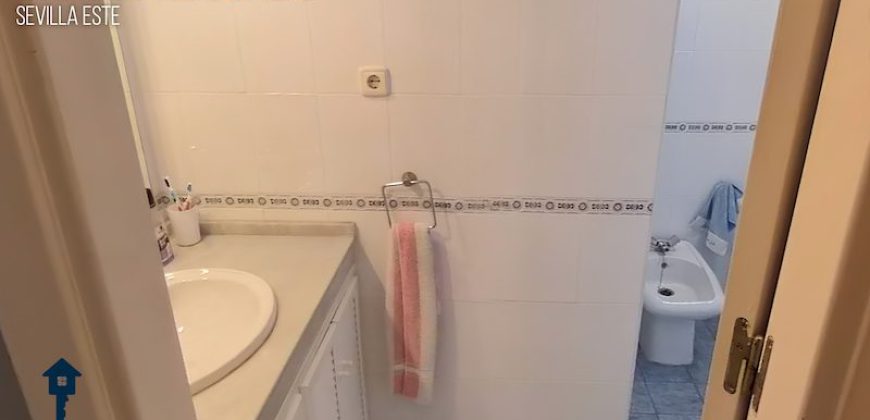 Chalet Adosado en Sevilla Este