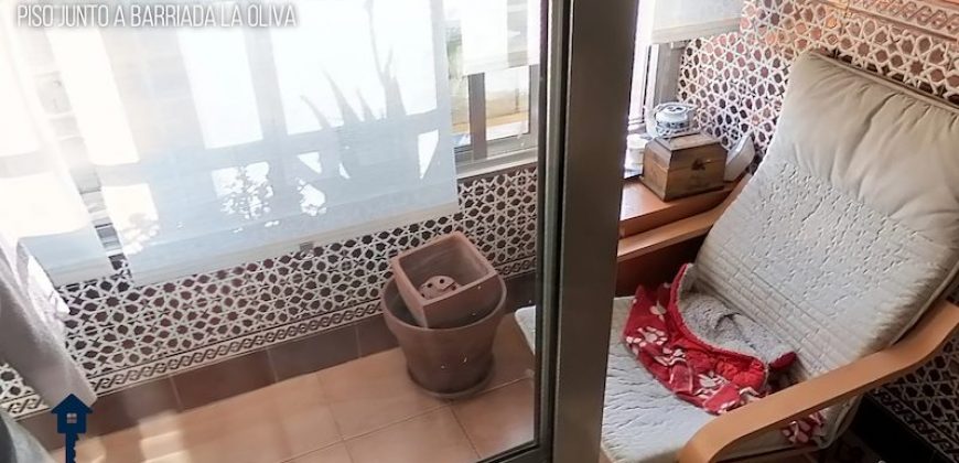 Piso en Avenida de La Oliva