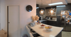 Chalet Adosado con Reforma Integral en Sevilla Este