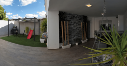 Chalet Adosado con Reforma Integral en Sevilla Este