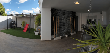 Chalet Adosado con Reforma Integral en Sevilla Este