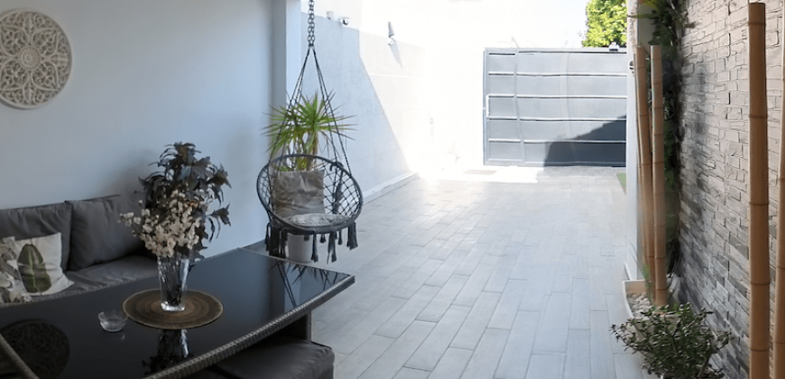 Chalet Adosado con Reforma Integral en Sevilla Este