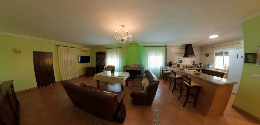 Chalet Independiente en Urbanización Pago Redondo