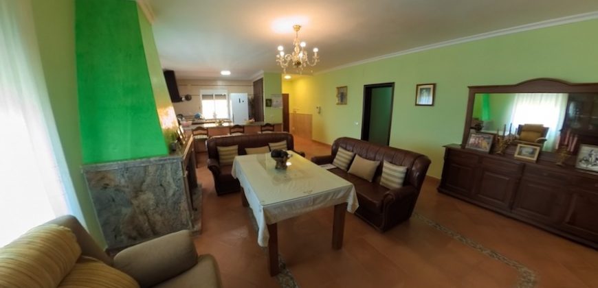 Chalet Independiente en Urbanización Pago Redondo