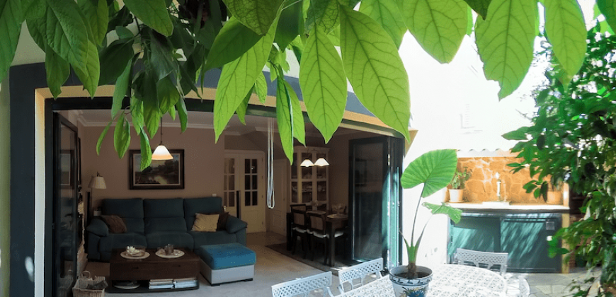 Chalet pareado de diseño exclusivo en Urbanización PuertaQuinto, Montequinto