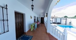 Chalet Independiente en Urbanización Pago Redondo