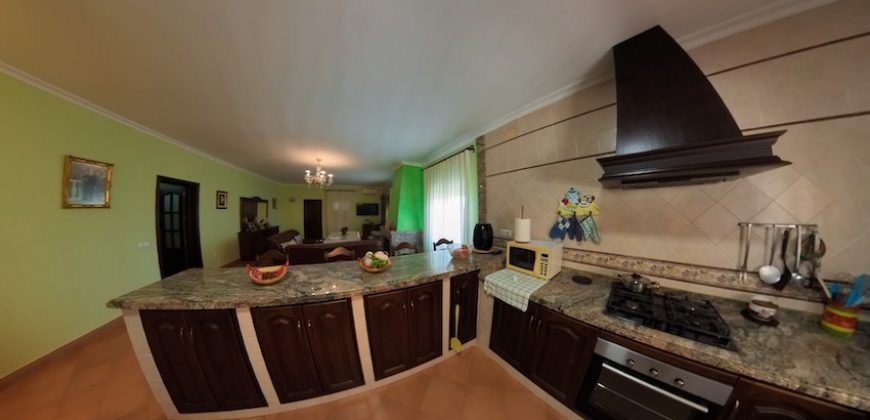 Chalet Independiente en Urbanización Pago Redondo